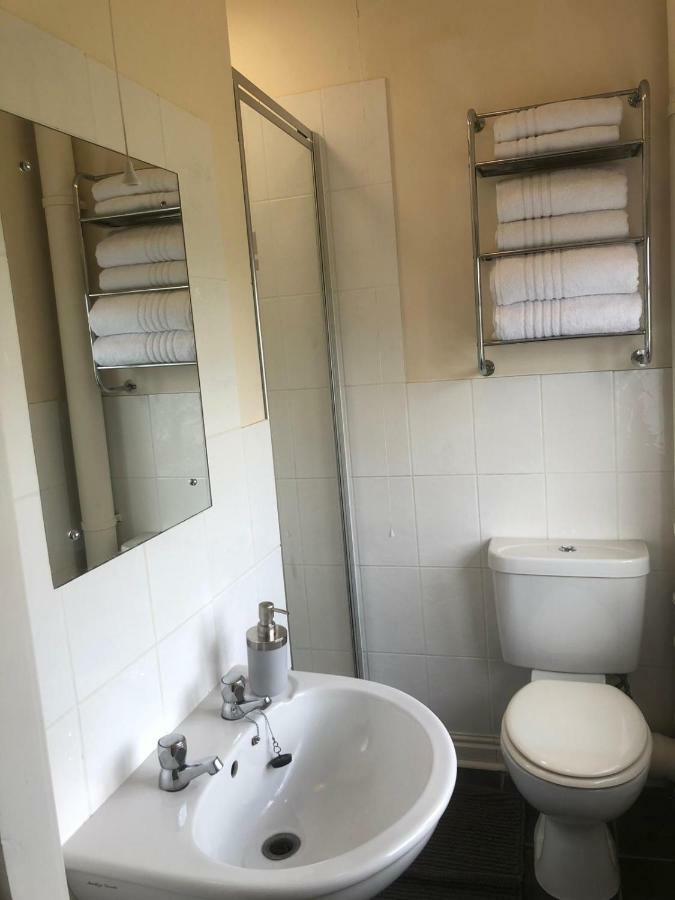 Moorhouse Farm Flat Apartment เทลฟอร์ด ภายนอก รูปภาพ