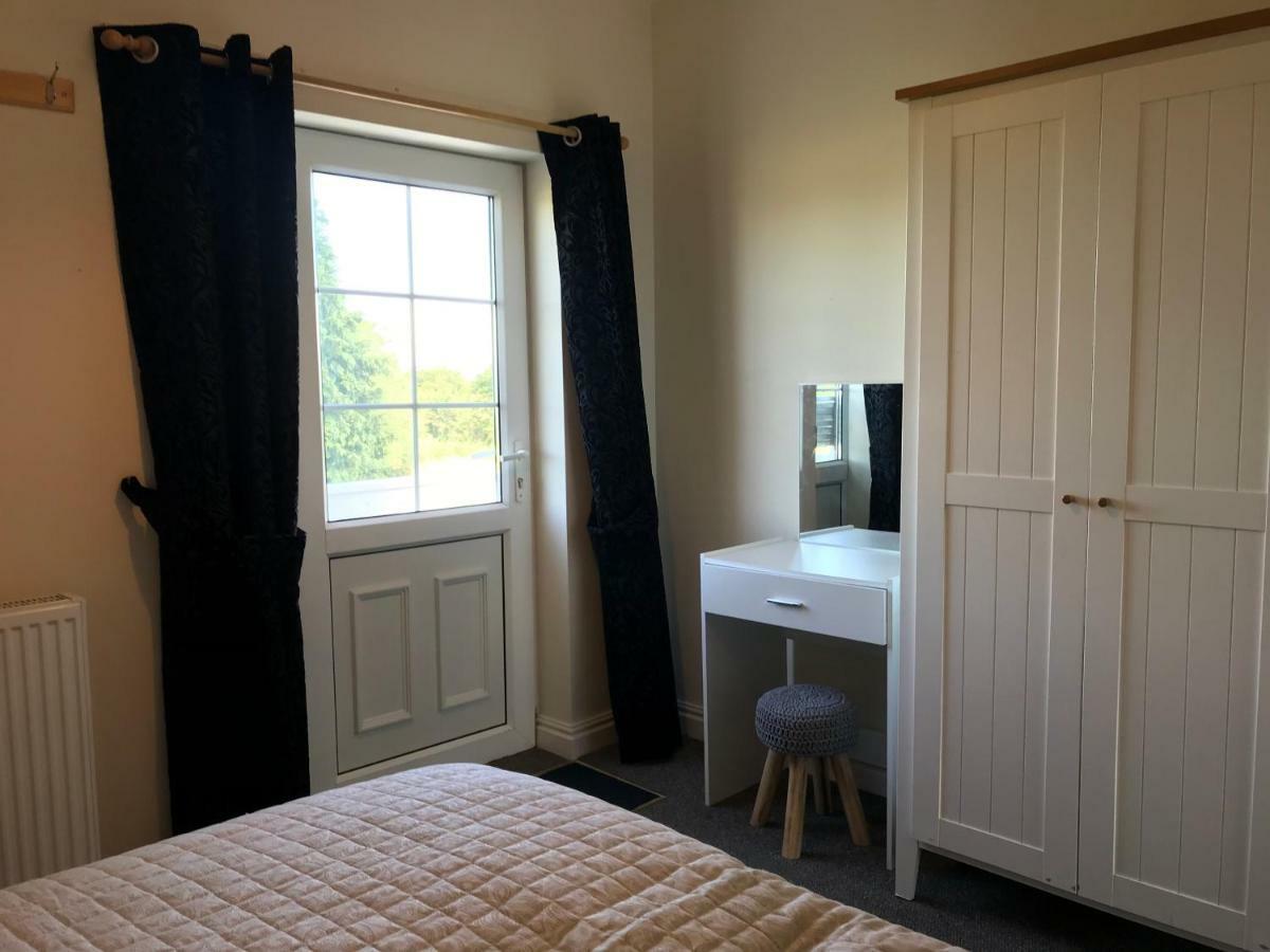Moorhouse Farm Flat Apartment เทลฟอร์ด ภายนอก รูปภาพ